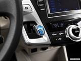  Gear shifter/center console photo